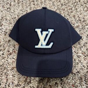 Louis Vuitton Navy Signature  Cap